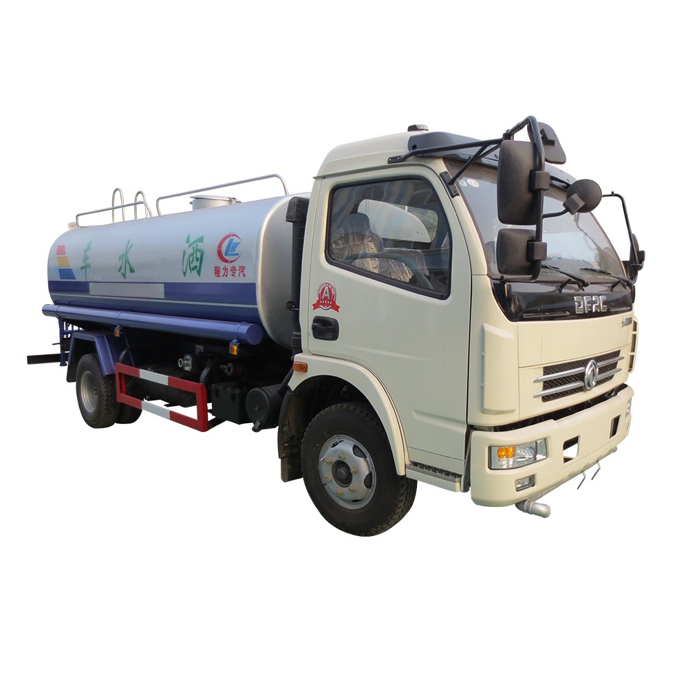 Xe tưới nước 7000 lít